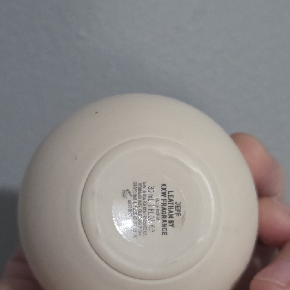 Neutral Cream Ceramic Bath & Body Jar - Picture 4 of 5